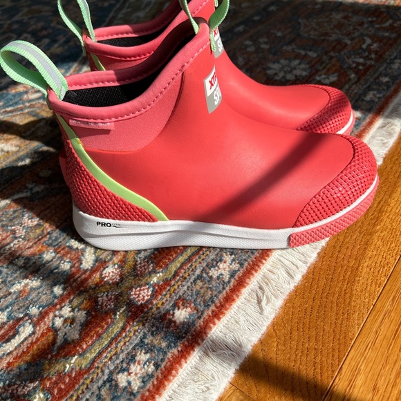 XTRATUF WOMEN'S 6 IN ANKLE DECK BOOT SPORT New - Picture 2 of 6